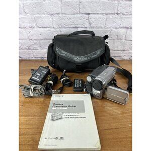 Sony Handy-cam DCR-TRV480 Digital 8 Video Camera Recorder w/ Accessories LOT